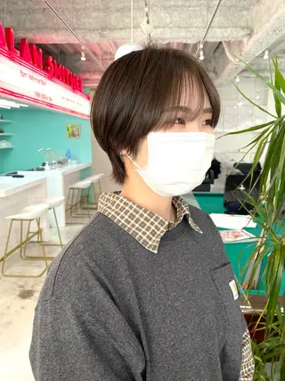 ショート カラー パーマ GRAND OMOTESANDOのヘアスタイル