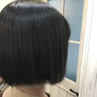 ショート カラー パーマ embrace エンブレイスのヘアスタイル