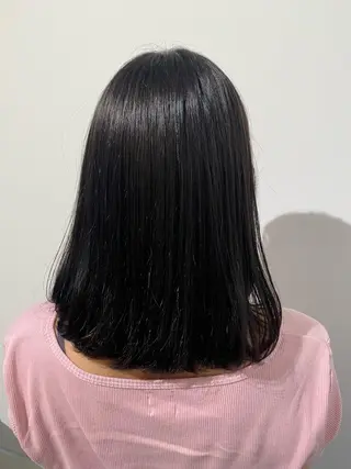 ミディアム カラー 伊藤 歩のヘアスタイル