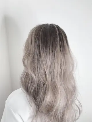 ロング カラー エクステ KAZUMAのヘアスタイル