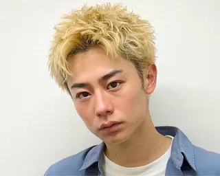 カラー 杉浦 三麻のヘアスタイル