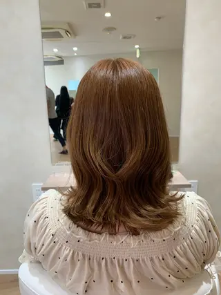 ミディアム カラー AVANCE中百舌鳥店所属・菅原 愛乃のヘアスタイル