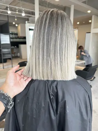 ショート カラー 井上 一平のヘアスタイル