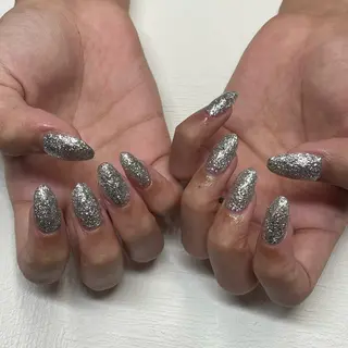 ネイル Ada立川店🫧宮田 美桜のネイルデザイン