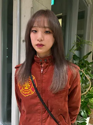 ミディアム sliver renのヘアスタイル