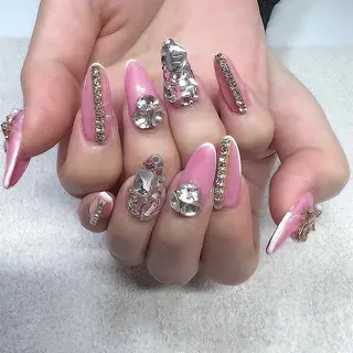 ネイル Rire_eye+beauty_nail所属・Rire_ nail_yukiのネイルデザイン