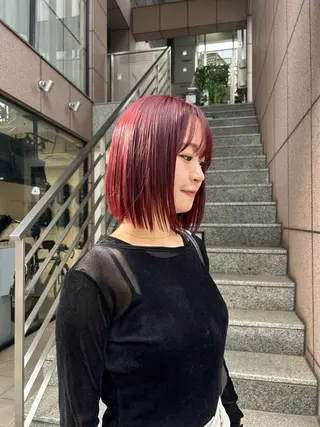 ショート カラー Lomalia Moemiのヘアスタイル