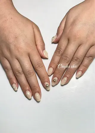 ネイル ongles chic24時間営業のネイルデザイン