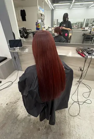 ロング カラー 小森 春果のヘアスタイル