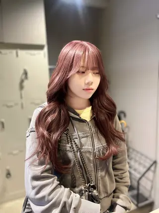 カラー 🍒レイヤーカット/ 暖色カラー🍒のヘアスタイル