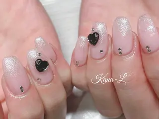 ネイル 芦辺 香奈のネイルデザイン