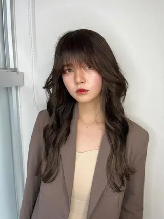 ロング 韓国ヘア レイヤーカットのヘアスタイル