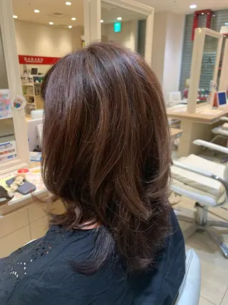 セミロング lore 金杉悠作のヘアスタイル