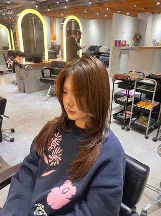 ロング レイヤーカット/ うる艶カラー/ユイのヘアスタイル