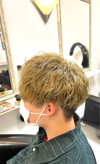 ショート カラー パーマ メンズ KEN 🌟のヘアスタイル