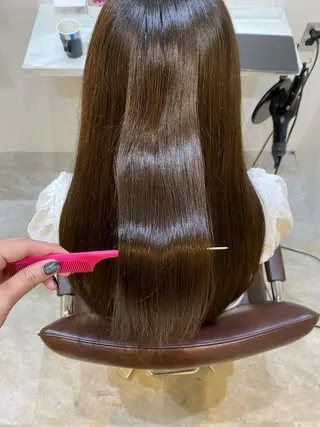 ロング 【髪質改善 艶髪】 布川 莉穂のヘアスタイル