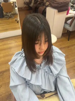 セミロング KAMI-YU所属・森 千明のヘアスタイル