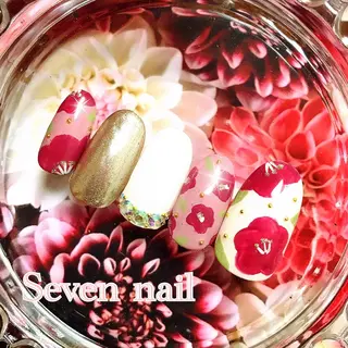 ネイル 名倉 なな子のネイルデザイン