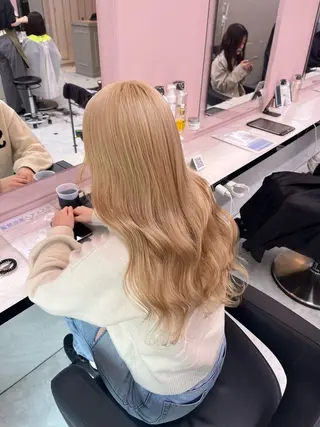 カラー 韓国ガーリー🤍暖 色カラー🤍misaのヘアスタイル