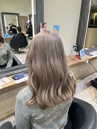 カラー ハイトーン/アレンジ 🩵NANAMIのヘアスタイル