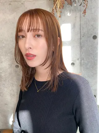 ミディアム カラー 似合わせカット レイヤーボブウルフのヘアスタイル