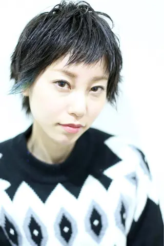 ショート カラー ブレス渡辺 康介のヘアスタイル