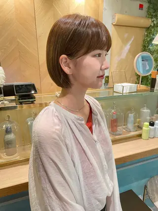 ミディアム カラー 小泉 葵のヘアスタイル