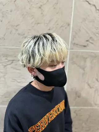 ショート カラー 溜 一太のヘアスタイル