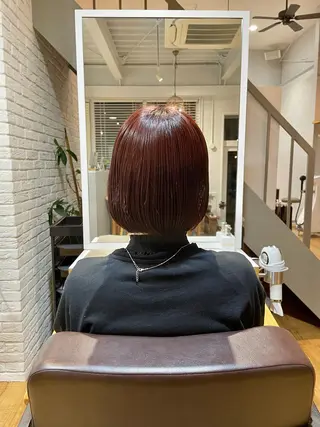 ショート カラー 南 柚香のヘアスタイル