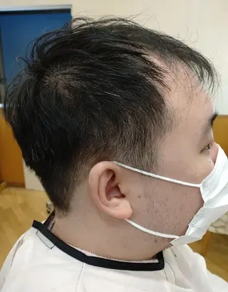 ショート メンズ 仮屋 敬介のヘアスタイル
