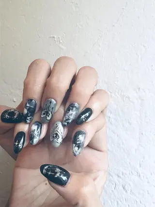 ネイル Roger 舞のネイルデザイン