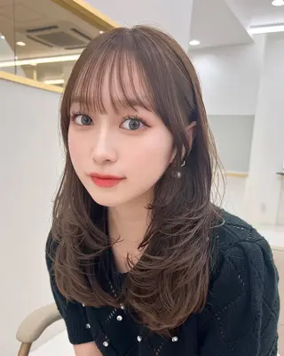 ミディアム MAEUL 【マウル】栄のヘアスタイル