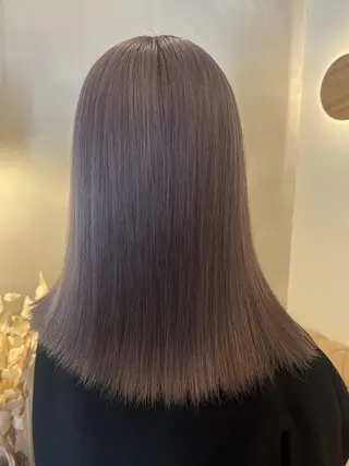 セミロング カラー LUVISM Ayakaのヘアスタイル