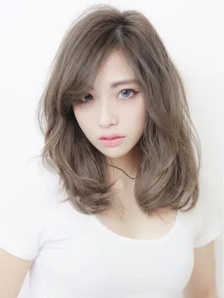 セミロング ai 浅草橋のヘアスタイル