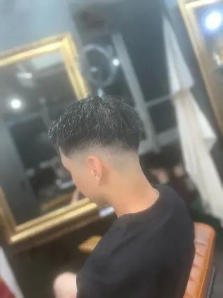 ショート 108 【ワンオーエイト】所属・✂︎横浜 関内 良輝 特殊ヘア💈のヘアスタイル
