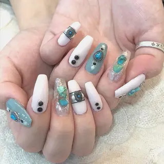 ネイル 中牟田 彩水のネイルデザイン