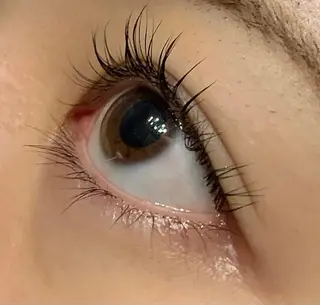 マツエク・マツパ SPINEL Sawaのヘアスタイル