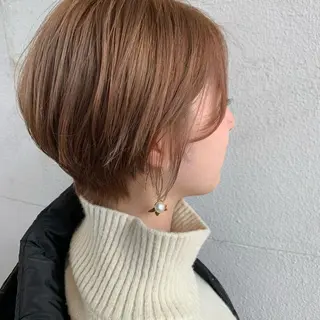 ショート 透明感カラー 金村真子のヘアスタイル