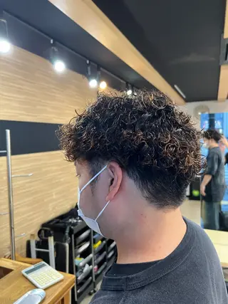 ショート 古川　イノアカラー 京汰　六本松のヘアスタイル