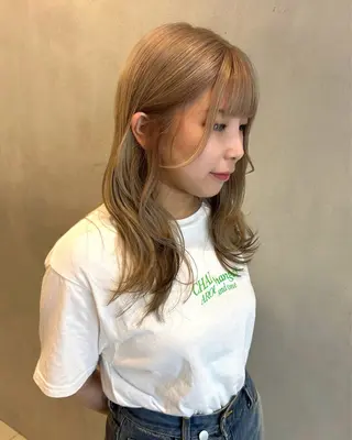 カラー MAMI / Lienのヘアスタイル