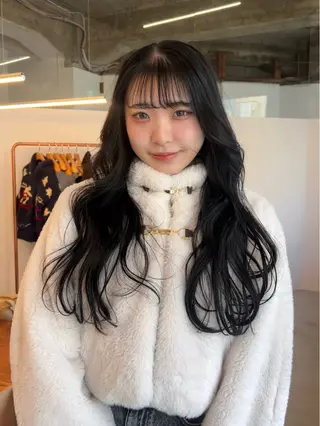 カラー the hinc所属・miyu /大阪 /レイヤーカットのヘアスタイル