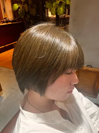 ショート カラー APHRODITE GINZA 御茶ノ水　神保町所属・🌼根本 風鈴🌼のヘアスタイル