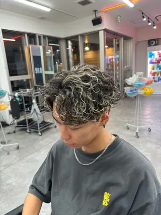 ショート カラー パーマ メンズ 🔥メンズパーマ特化 🔥店長中村雄樹のヘアスタイル