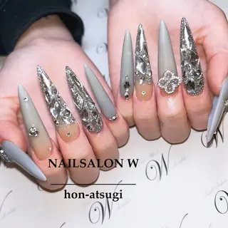 ロング ネイルサロン ダブルのネイルデザイン