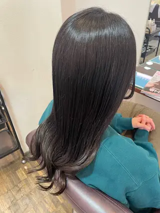 ロング 平 真亜里のヘアスタイル