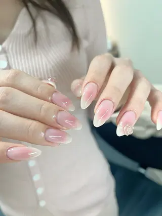 ネイル 宮澤 朱里のネイルデザイン