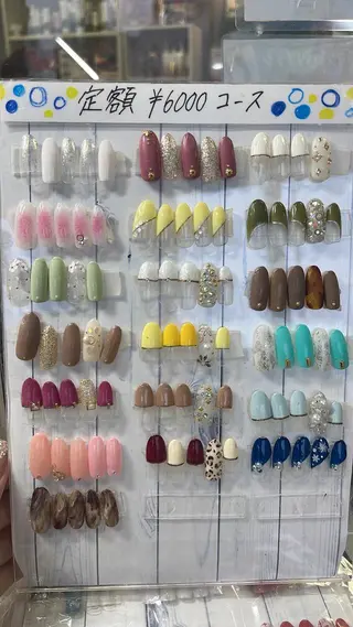ネイル nail & eye Aivy 【アイビー】所属・奥野 彩香のネイルデザイン