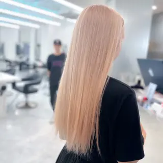 ロング カラー ヘアアレンジ 艶髪ハイトーン🫧 Kurehaのヘアスタイル