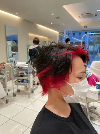 ショート MODEks eau 佐藤優志のヘアスタイル