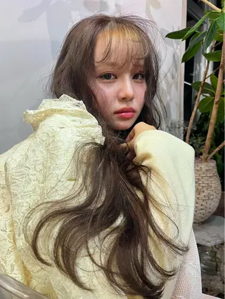 セミロング カラー ness 一花のヘアスタイル